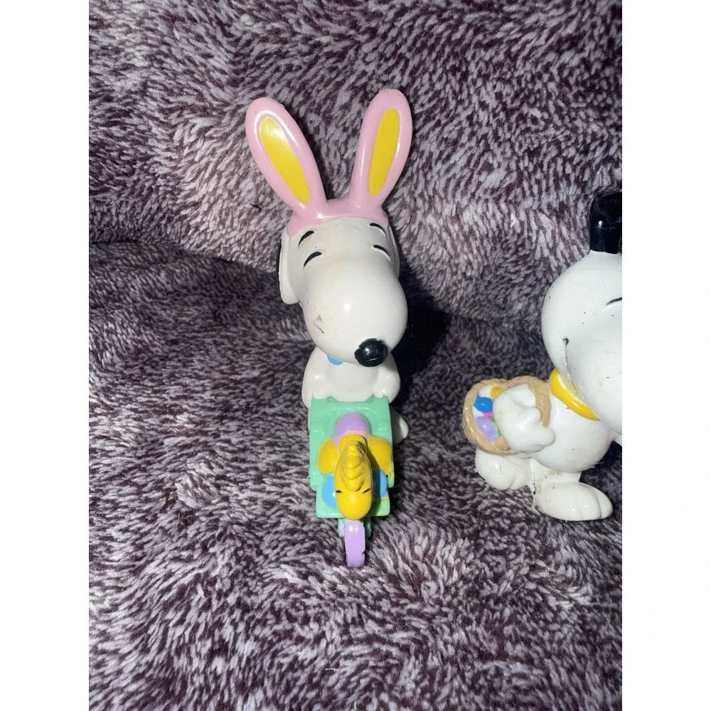 Lot of 3 Vintage Peanuts Easter Snoopy Bunny Wheelbarrow PVC Figures
